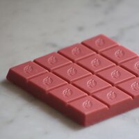 Willie’s Cacao Raspberries & Cream
