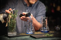 Illusionist Dry Gin 0,5 l + 2 sklenice