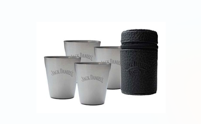 Jack Daniel's 4 kovové panáky v koženkovém obalu