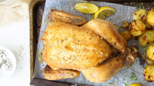 Butter chicken se sektem Madl Schretenperg-Sekt Rosé Trocken